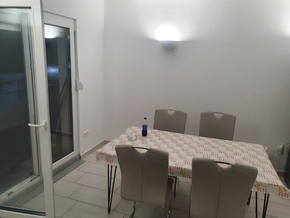 Apartman Telalovic Necujam Exterior photo